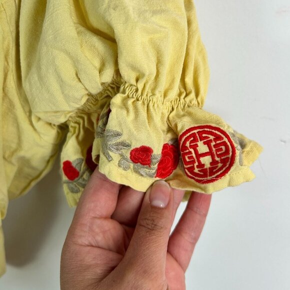 Herencia Collection yellow crop top with rose embroidery size small - Picture 5 of 10